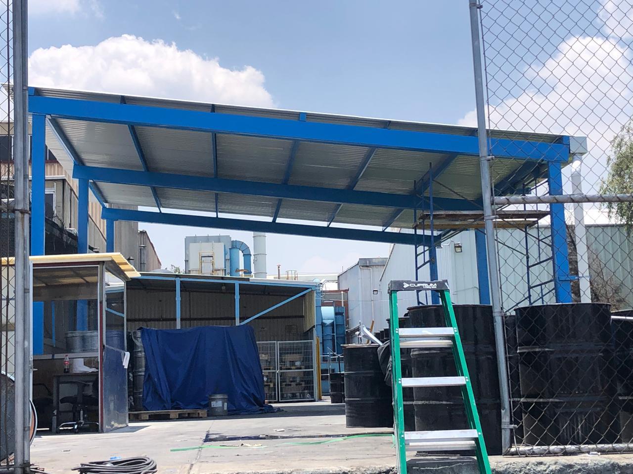 Líneas de tubería industrial