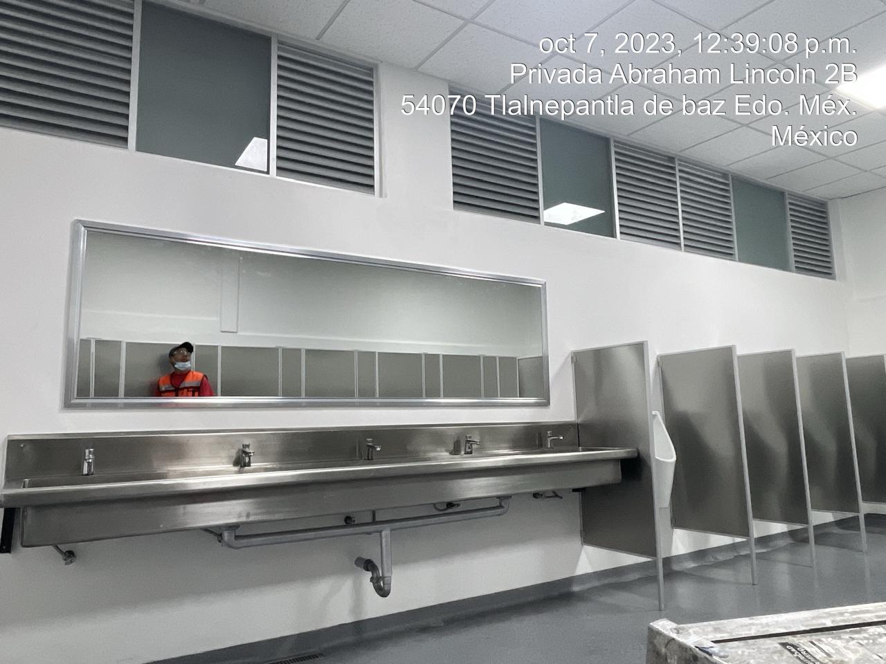 Aplicación de pintura industrial y comercial